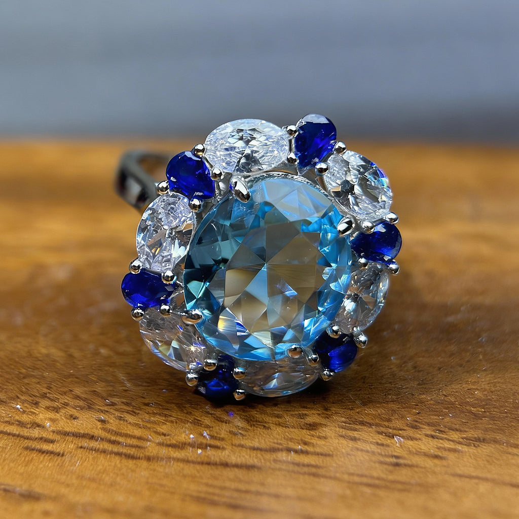 4 Carats Aquamarine Ring