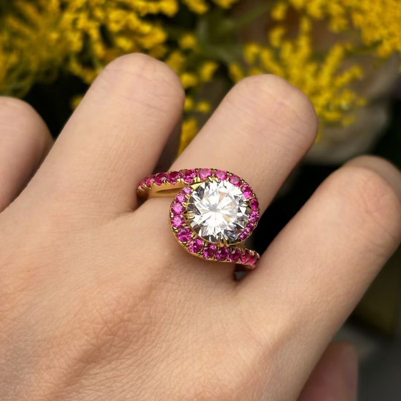 Vintage Twist Statement Ring: Yellow Gold with Round Diamond & Ruby Accents