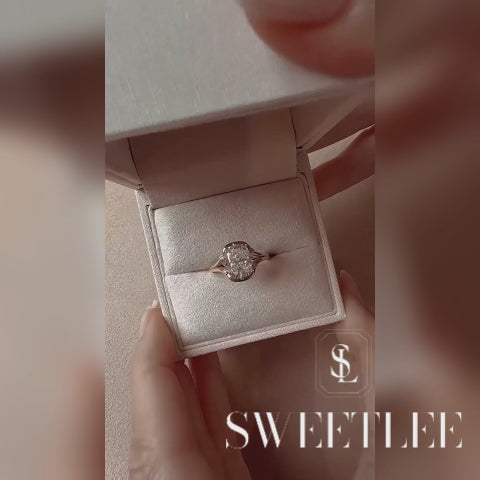 Trace Elongated Cushion Ring